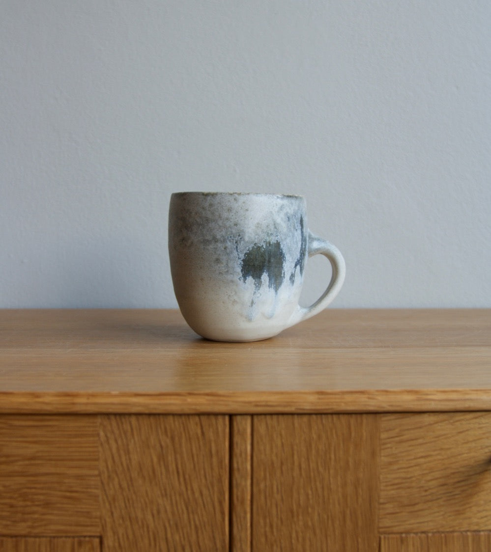 Custom Mug with HandleWhite & Soft Blue Glaze Kasper Würtz - Image 3