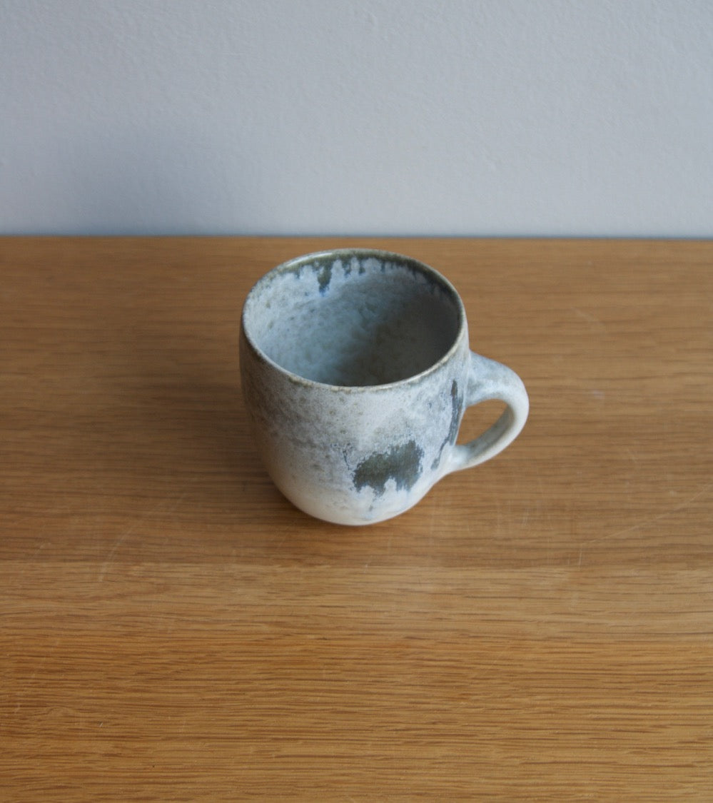 Custom Mug with HandleWhite & Soft Blue Glaze Kasper Würtz - Image 7