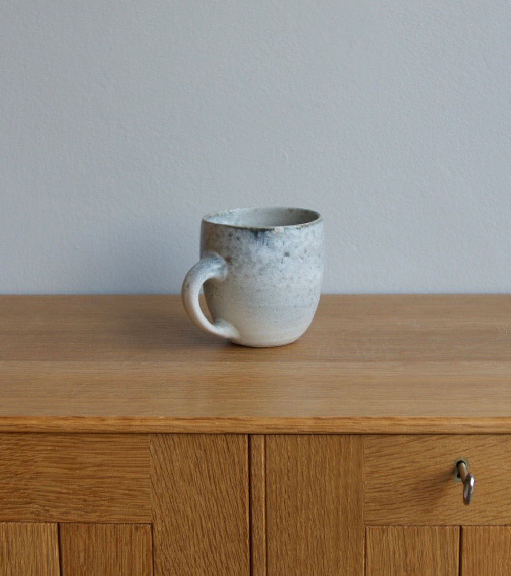 Custom Mug with HandleWhite & Soft Blue Glaze Kasper Würtz - Image 8