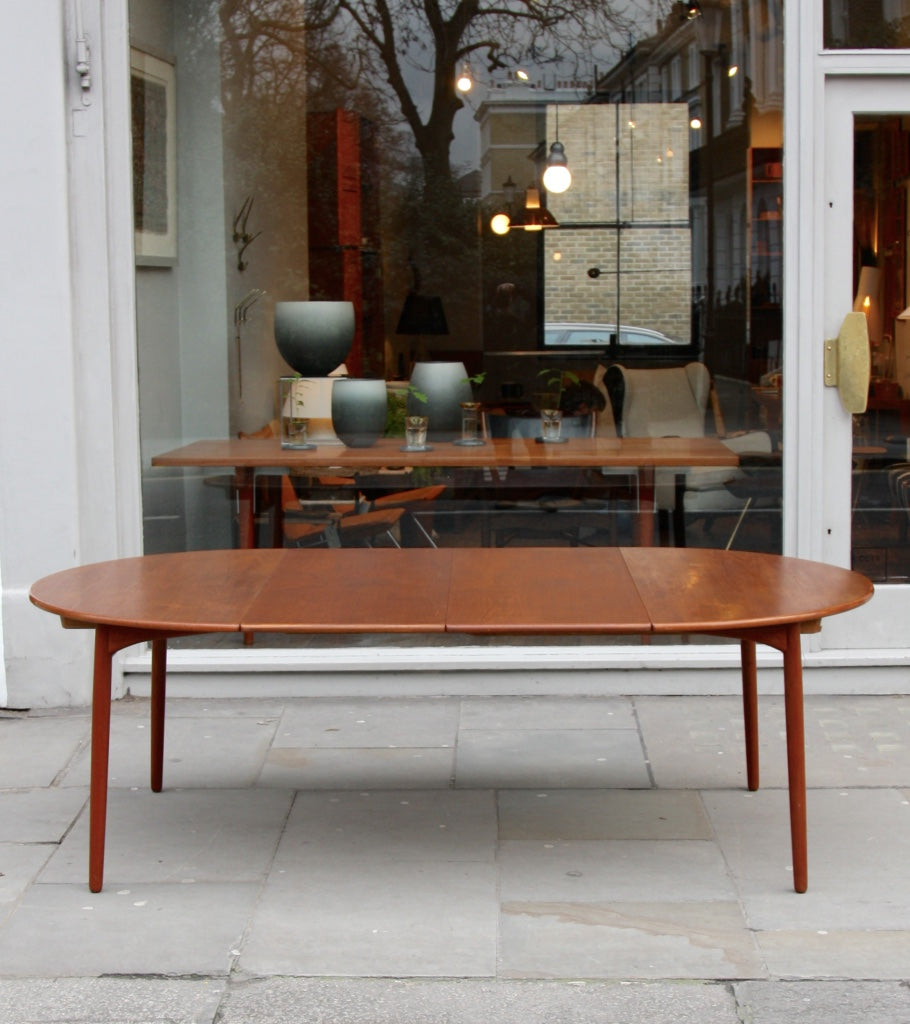 Dining Table Ejner Larsen & Aksel Bender Madsen - Image 1