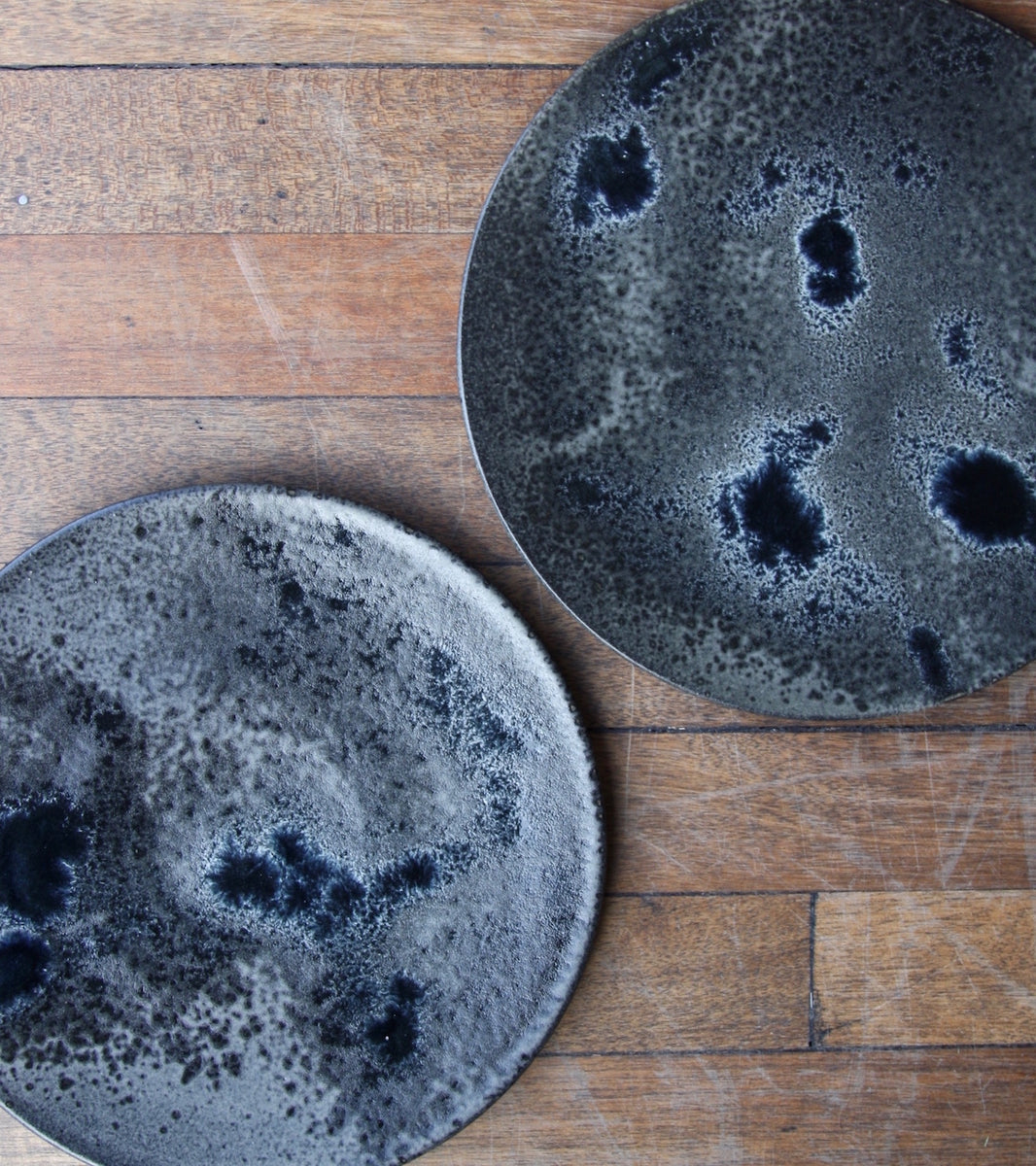 Extra Large Flat Plate Black Glaze Kasper Würtz - Image 9