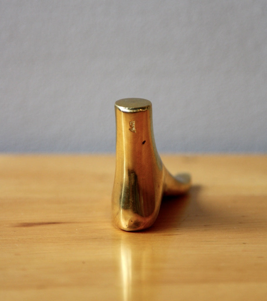 Scandinavian Foot Paperweight  Carl Auböck  - Image 5