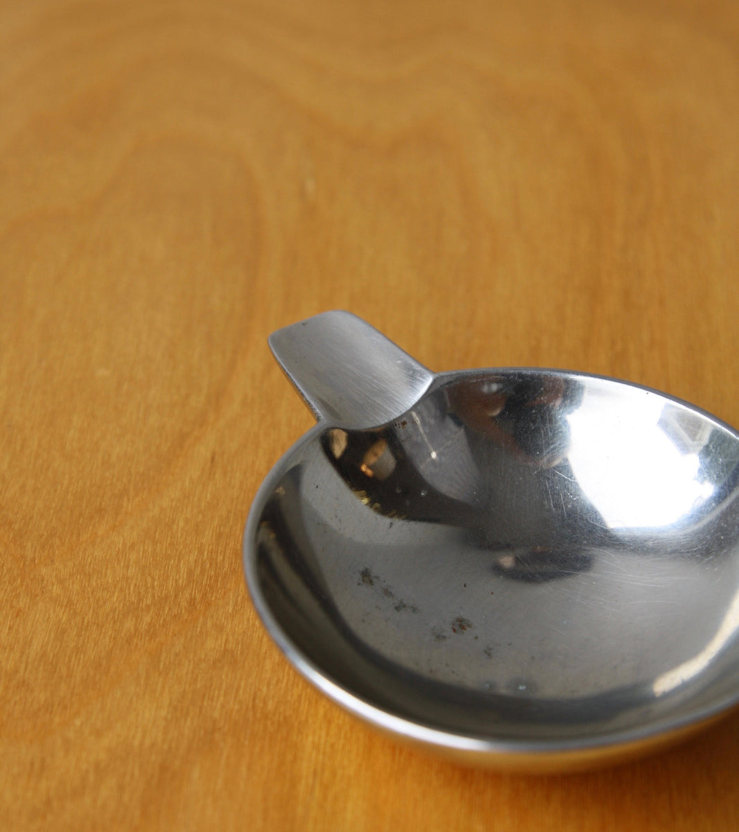 Geometric White Metal Ashtray Carl Auböck  - Image 5