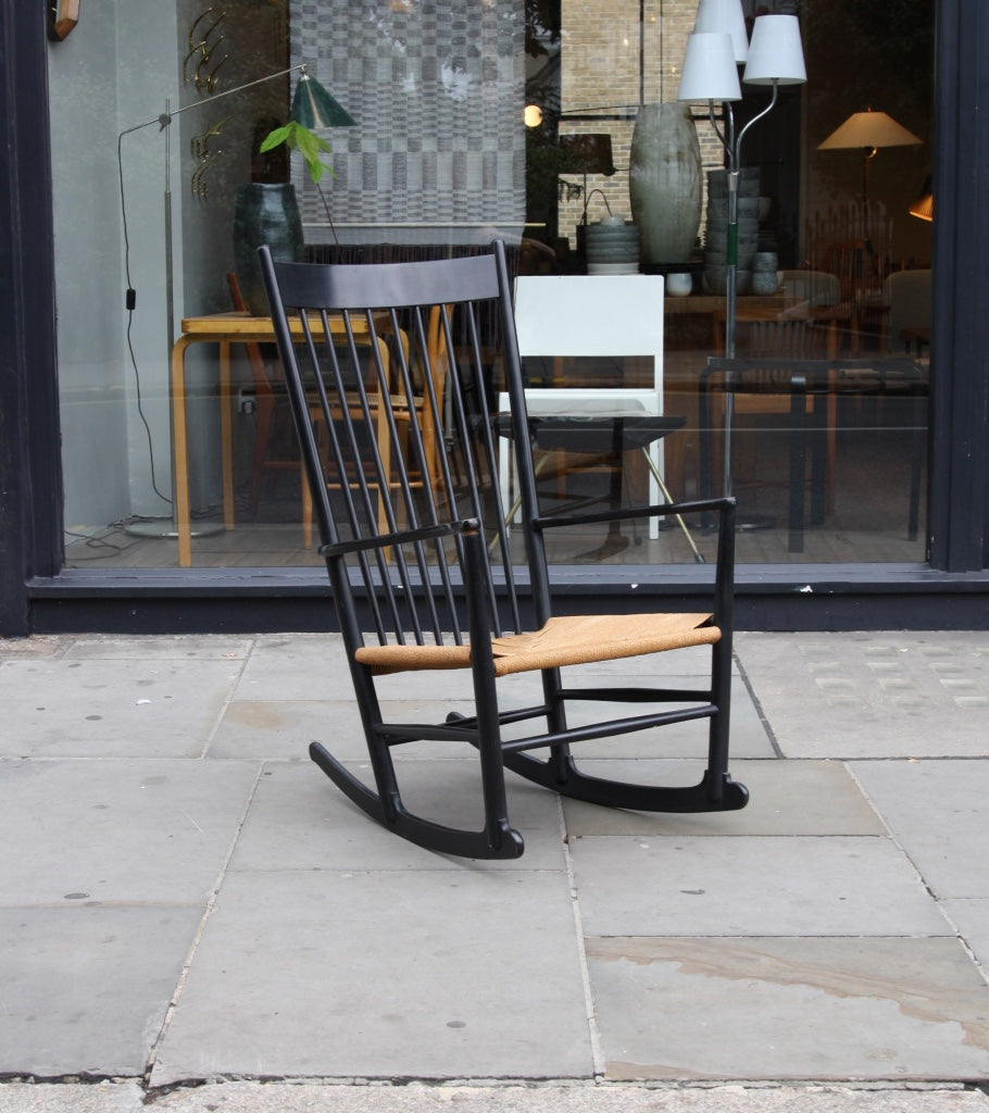 J16 Rocking Chair Hans Wegner - Image 3