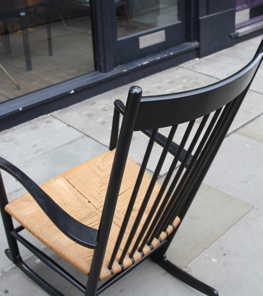 J16 Rocking Chair Hans Wegner - Image 8