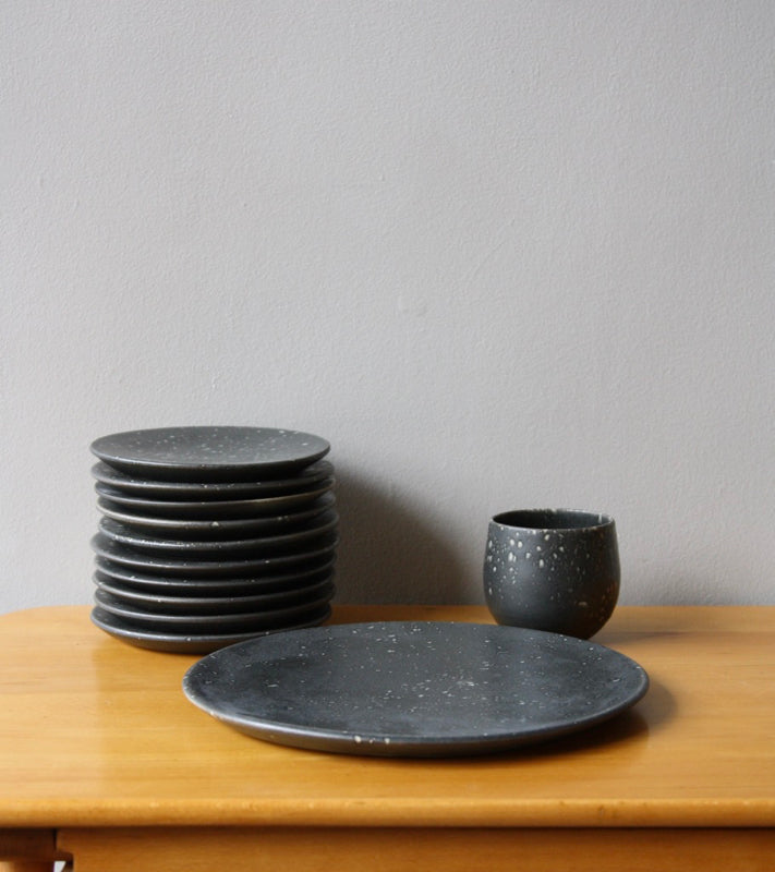 Large Flat Plate 6Black & White Glaze Kasper Würtz - Image 2