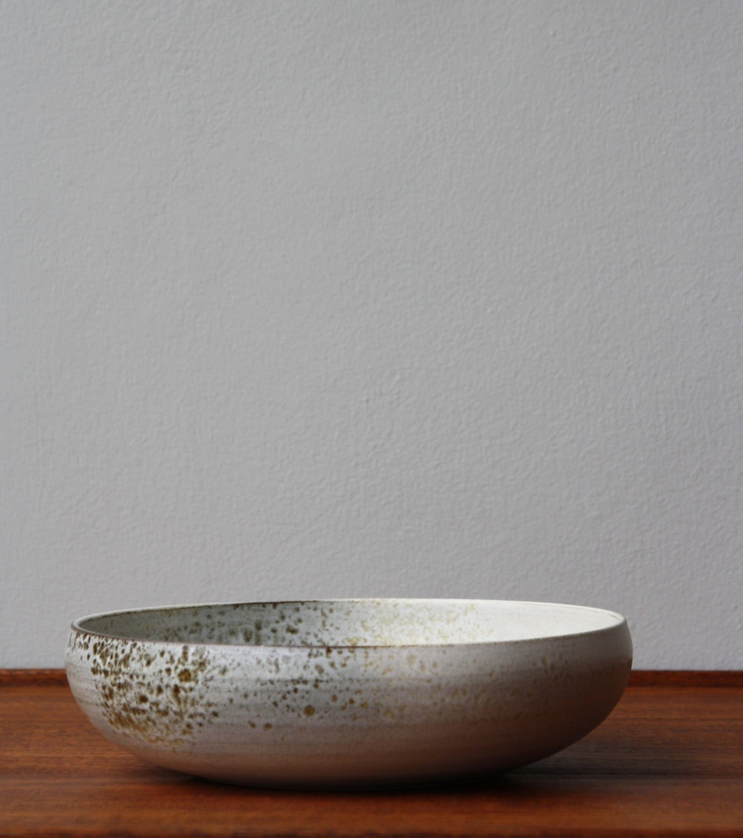 Large Shallow Bowl 13White & Brown Glaze Kasper Würtz - Image 2