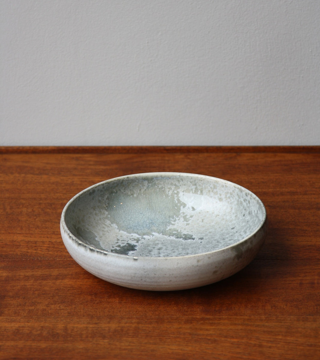 Large Shallow Bowl 13White & Soft Blue Glaze Kasper Würtz - Image 1