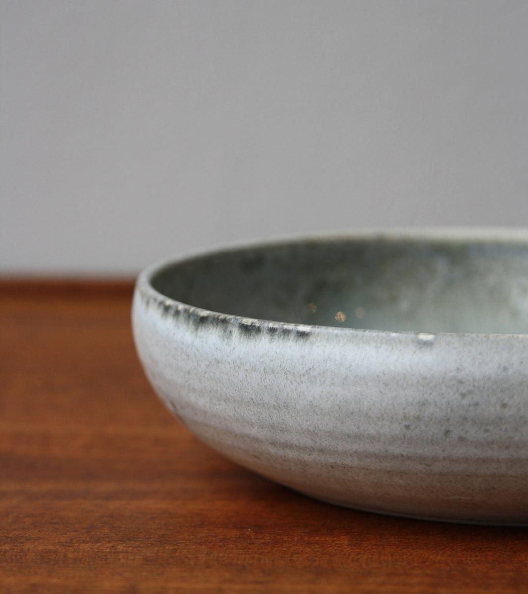 Large Shallow Bowl 13White & Soft Blue Glaze Kasper Würtz - Image 4