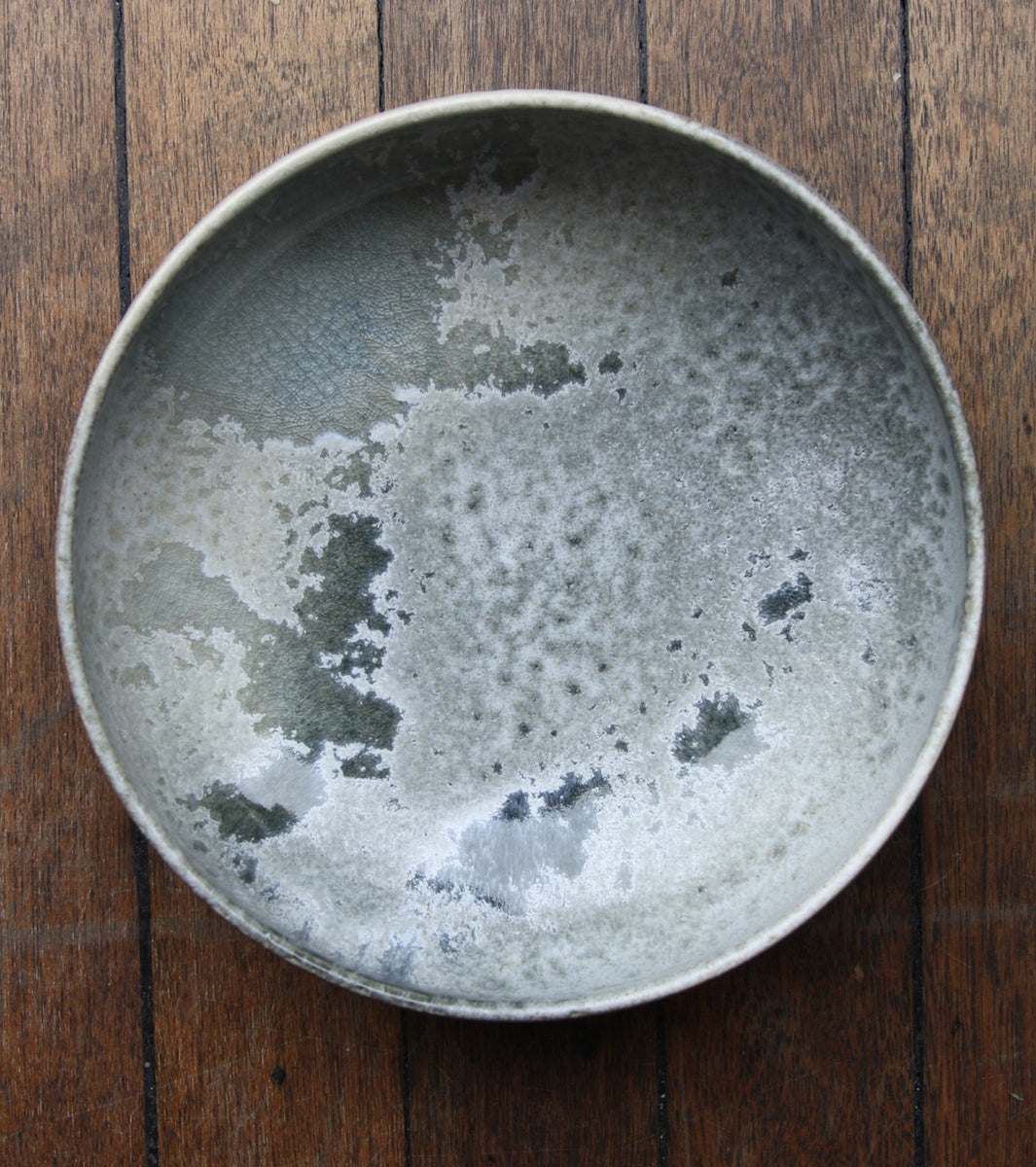 Large Shallow Bowl 13White & Soft Blue Glaze Kasper Würtz - Image 7