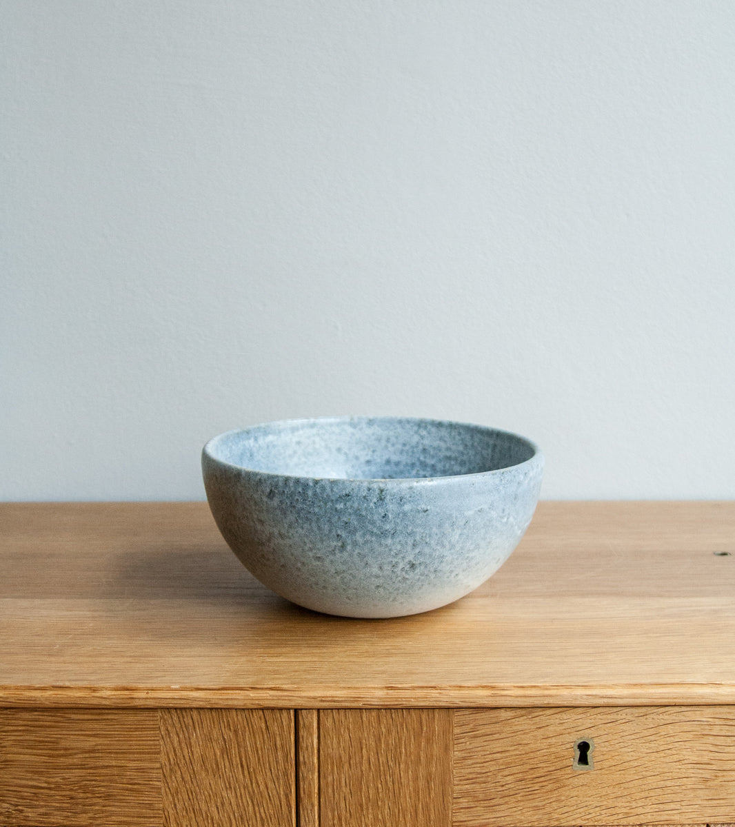 Medium Deep Bowl 10Stone Blue Glaze Kasper Würtz - Image 4