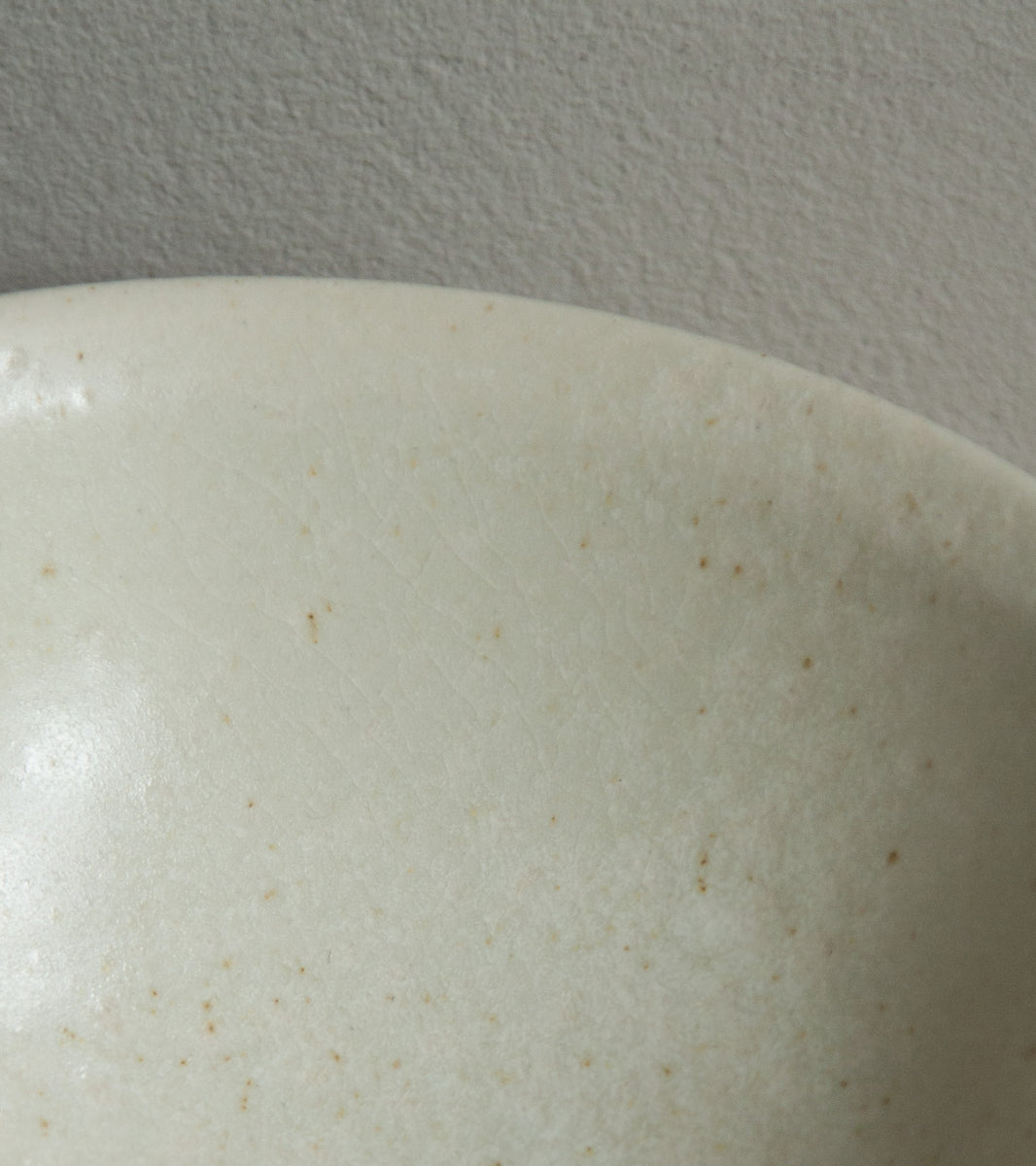Medium Flat Out Bowl White Glaze Kasper Würtz - Image 7