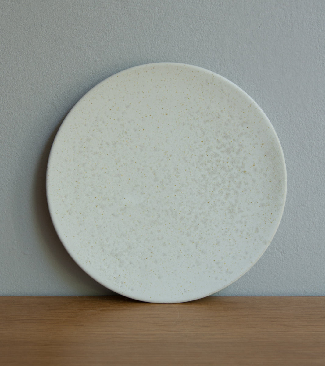 Medium Flat Plate 5White Glaze Kasper Würtz - Image 4