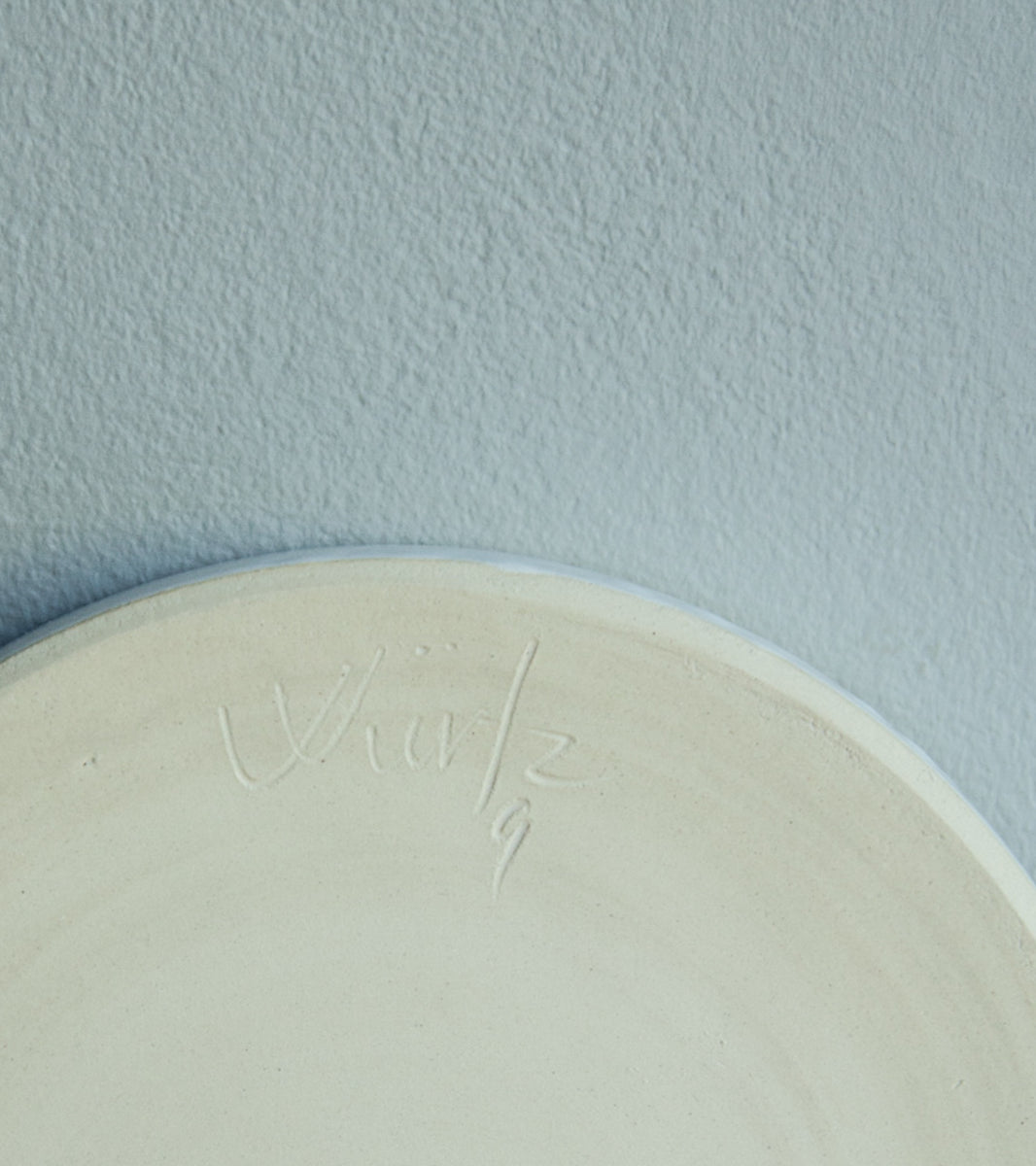 Medium Rimmed Plate 4 Ivory White Glaze Kasper Würtz - Image 5
