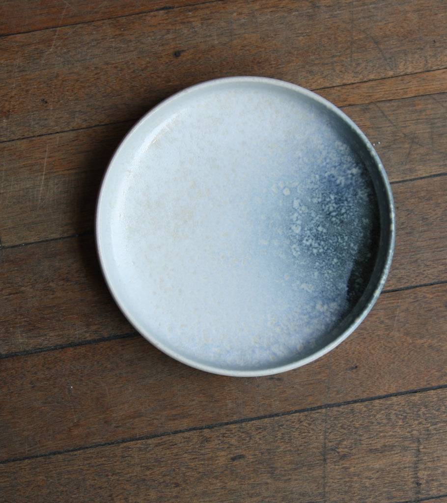 Medium Rimmed Plate 4White and Blue Glaze Kasper Würtz - Image 6