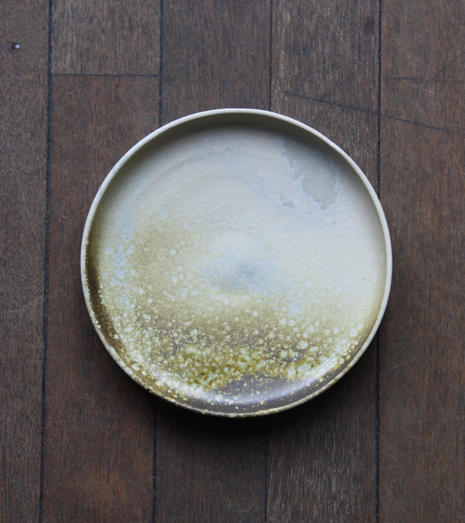 Medium Rimmed Plate 4White & Yellow Glaze Kapser Würtz - Image 5