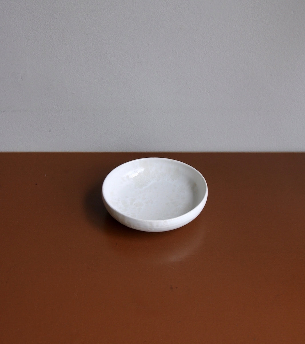 Medium Shallow Bowl 8 Ivory White Glaze Kasper Würtz - Image 12
