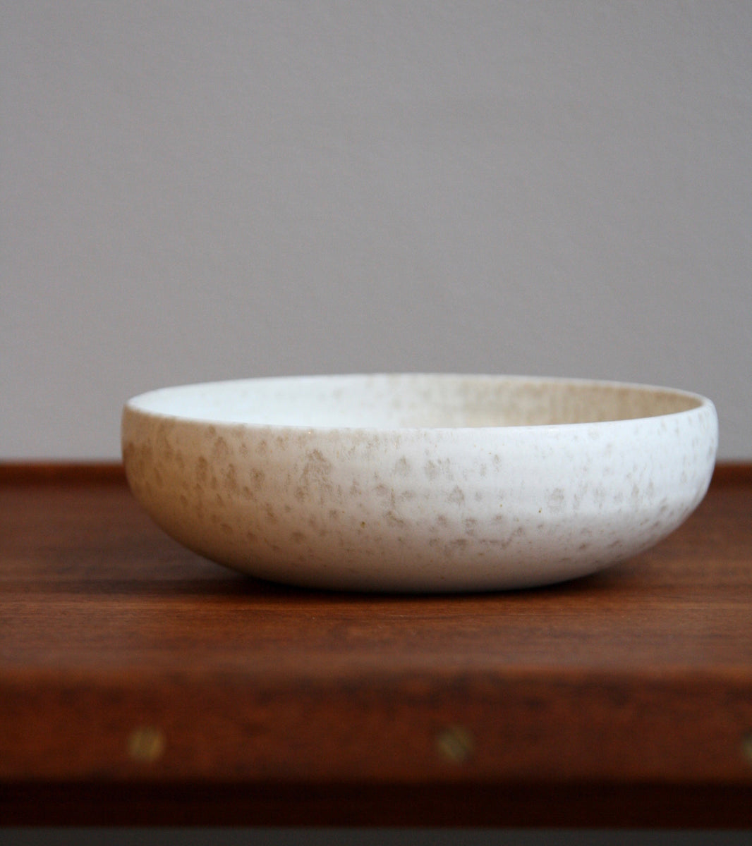 Medium Shallow Bowl 8 White Glaze Kasper Würtz - Image 4