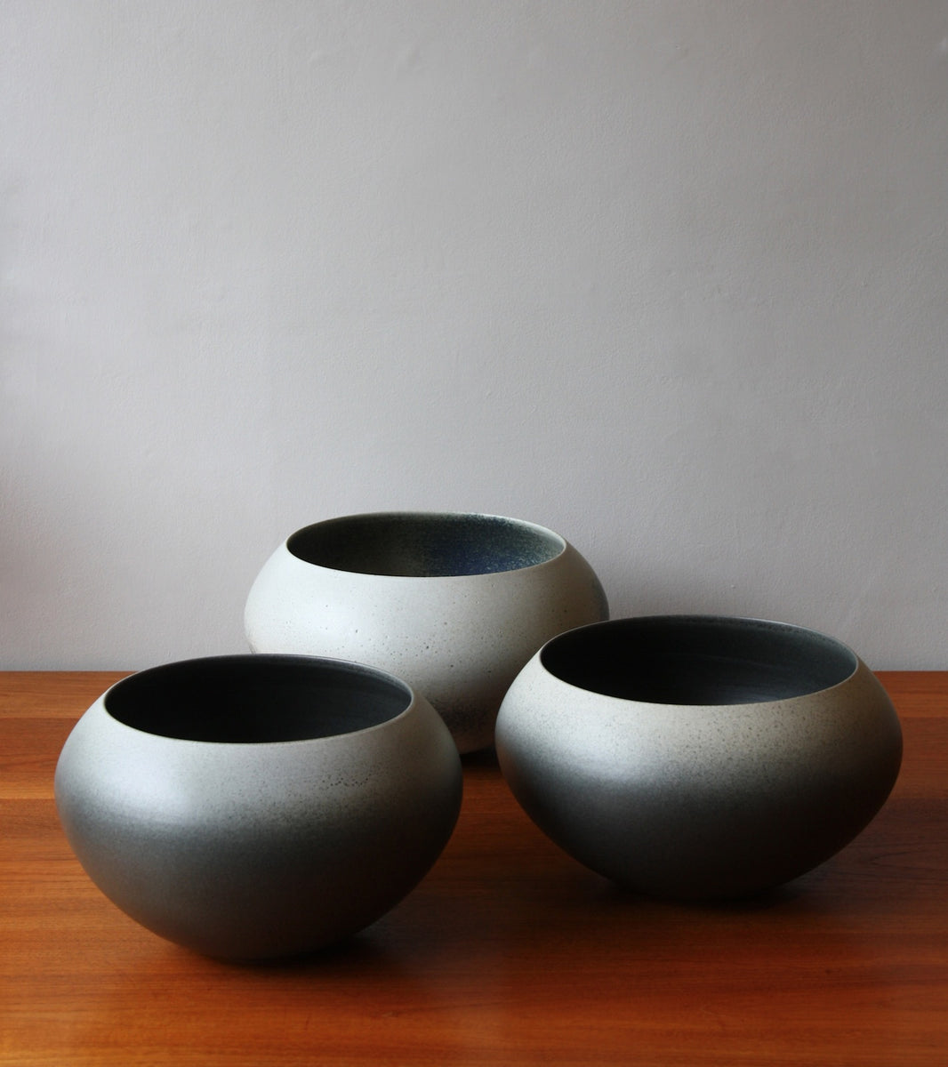 One Off Onion Shaped PlanterGradient Grey Glaze Kasper Würtz - Image 10