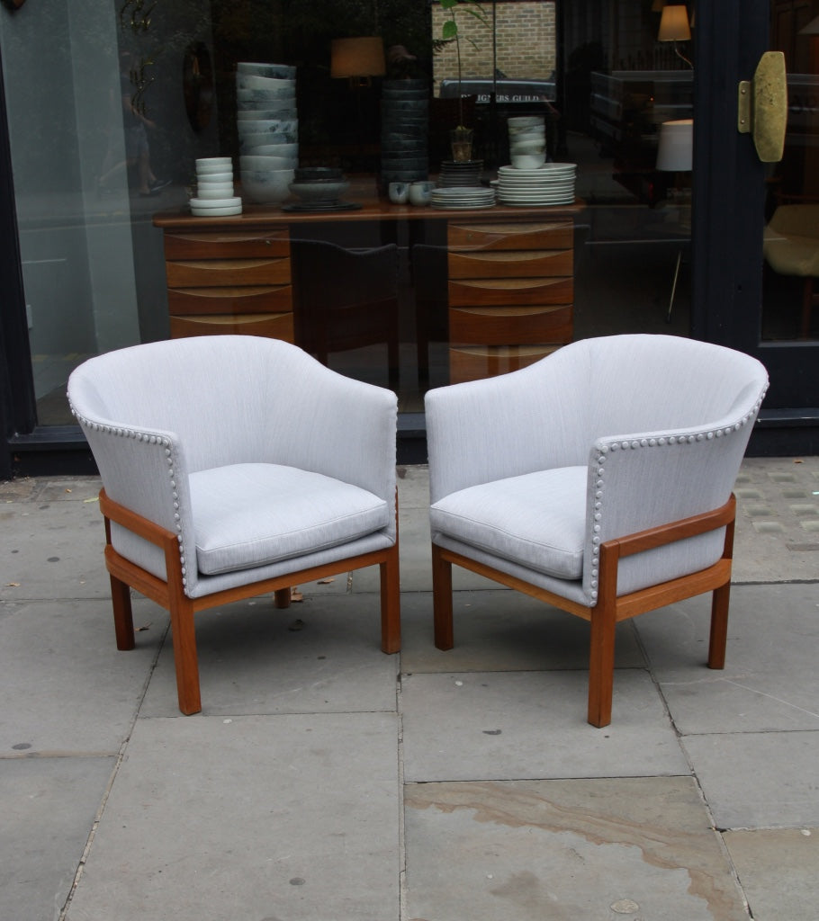 Pair of MK51 Easy Chairs Mogens Koch - Image 15