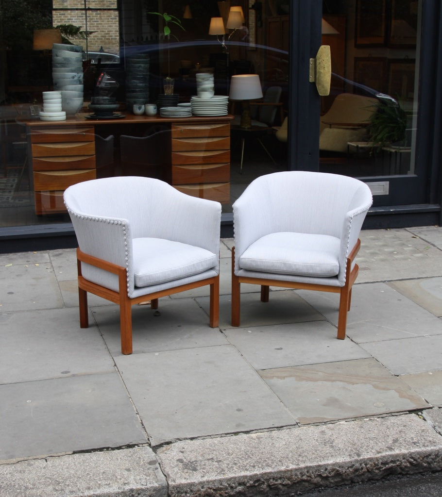 Pair of MK51 Easy Chairs Mogens Koch - Image 17
