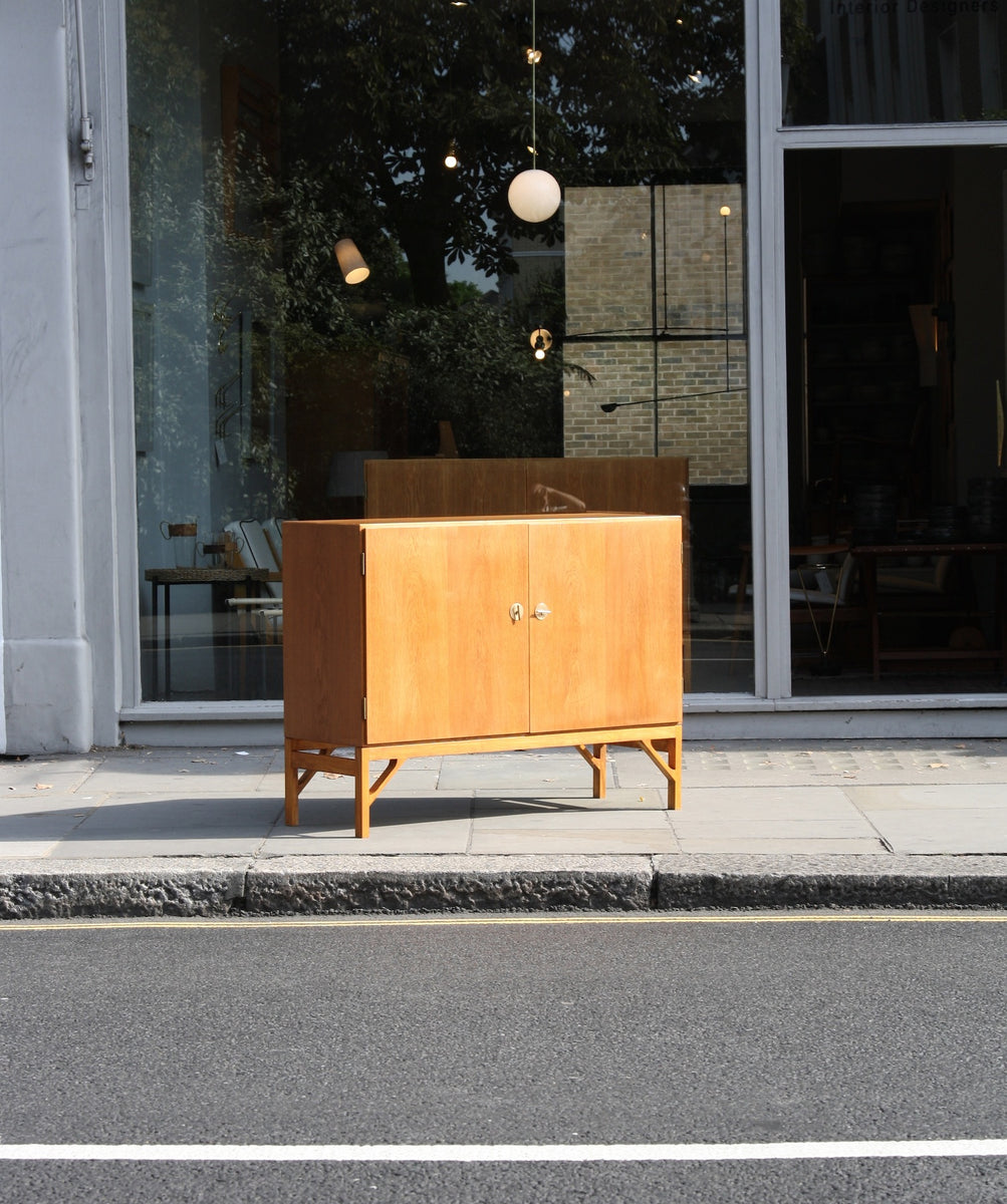 Pair of Oak 232 Cabinets Børge Mogensen - Image 11