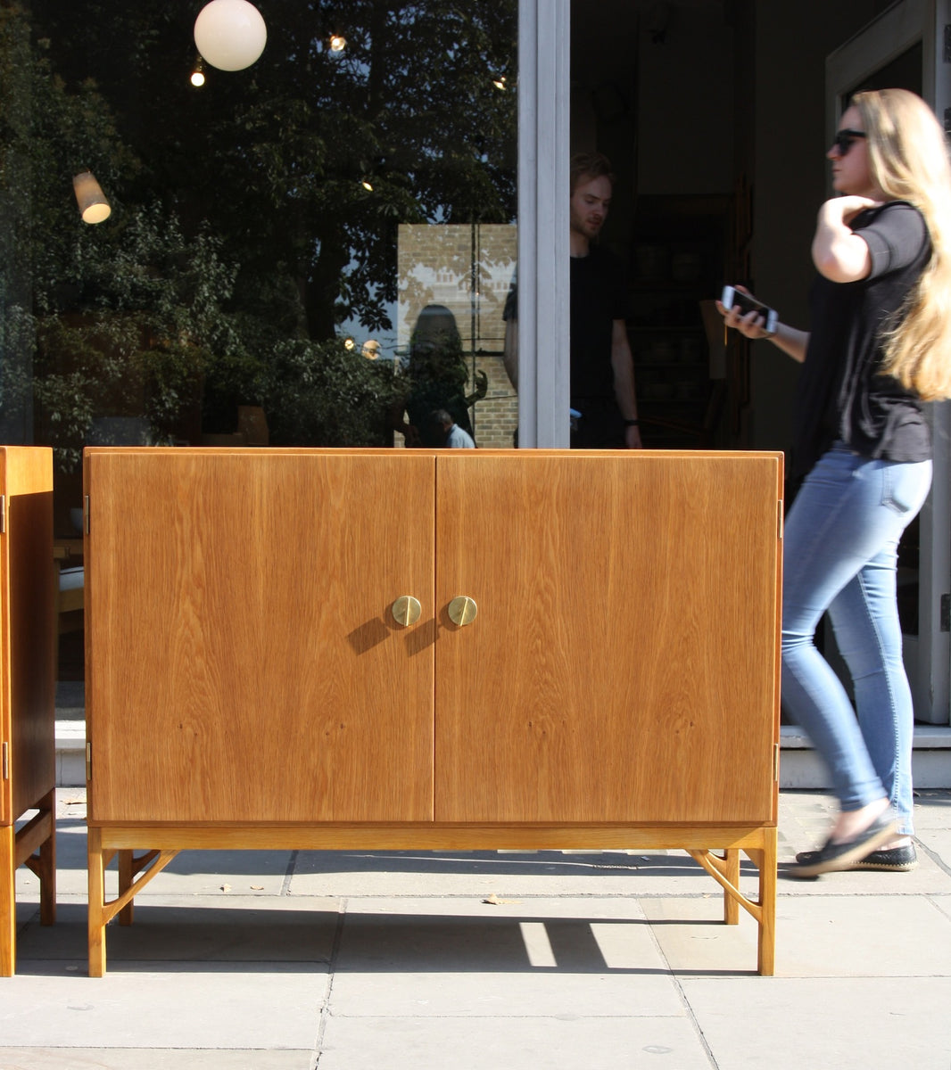 Pair of Oak 232 Cabinets Børge Mogensen - Image 3