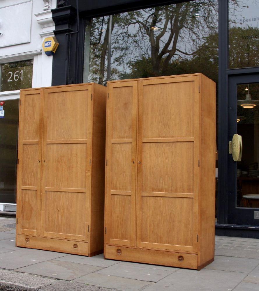 Pair of Oak Wardrobes Hans Wegner - Image 13