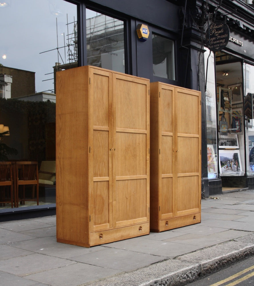 Pair of Oak Wardrobes Hans Wegner - Image 14