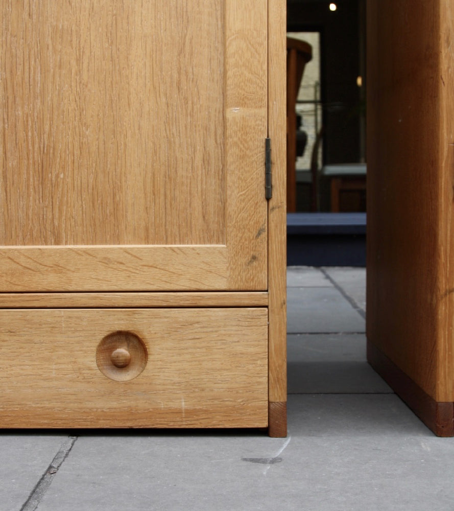 Pair of Oak Wardrobes Hans Wegner - Image 9