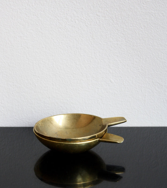 Pair of Small Brass Ashtrays Carl Auböck  - Image 6