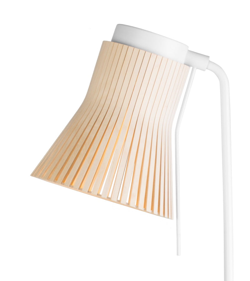 Close up classic floor light Petite 4610 White Finland 