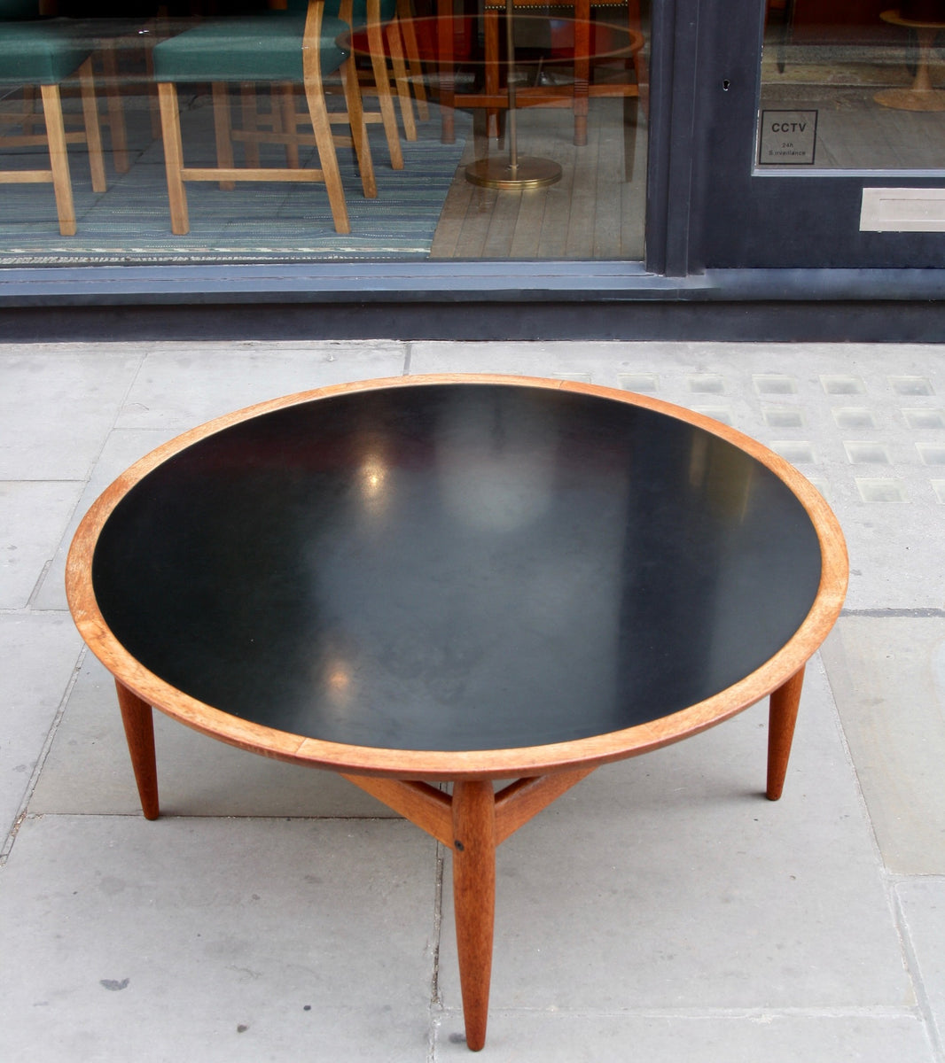 Reversible Coffee Table Ejvind A. Johansson - Image 8