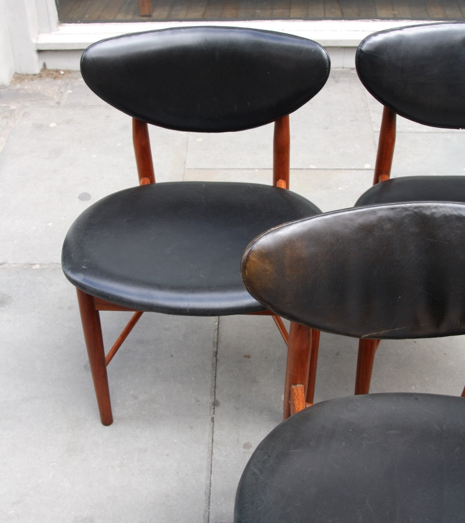 Set of Four 108 Chairs Finn Juhl - Image 4