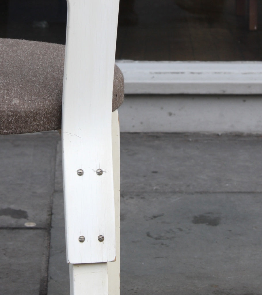 Set of Four Dining Chairs Alvar Aalto  - Image 11