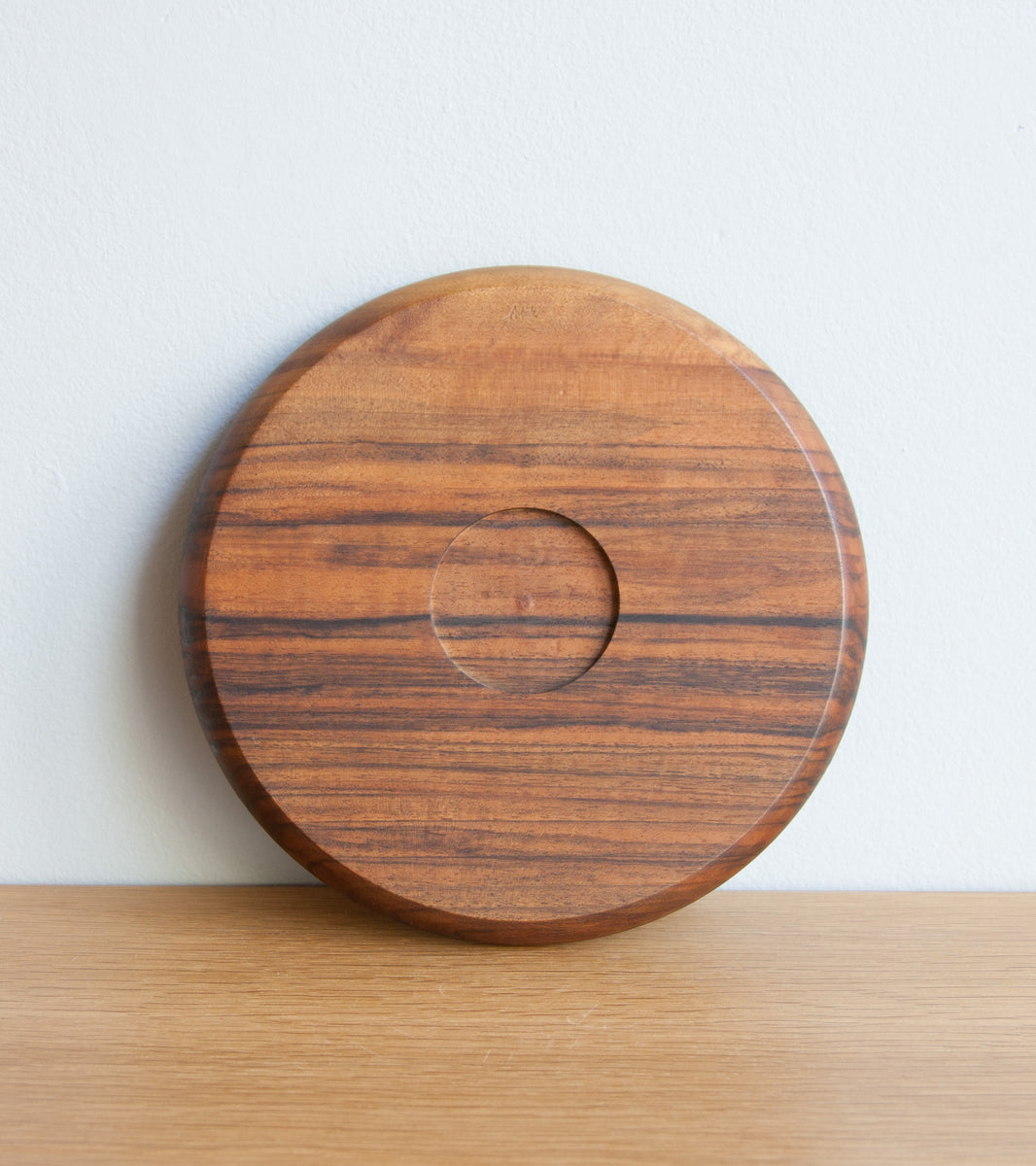 Set of Four Walnut Plates Carl Auböck - Image 3
