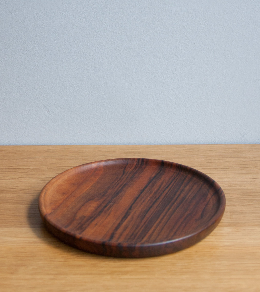 Set of Four Walnut Plates Carl Auböck - Image 7