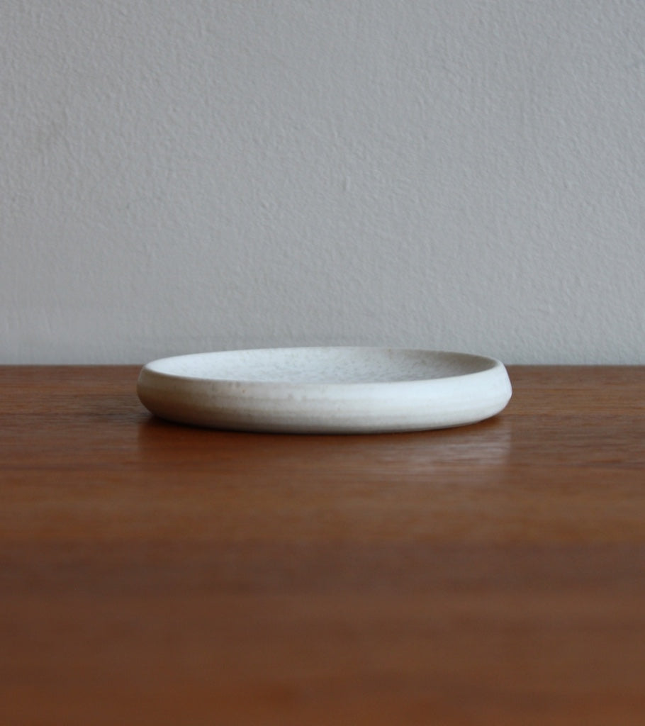 Small Rimmed Plate 2White Glaze Kasper Würtz - Image 3