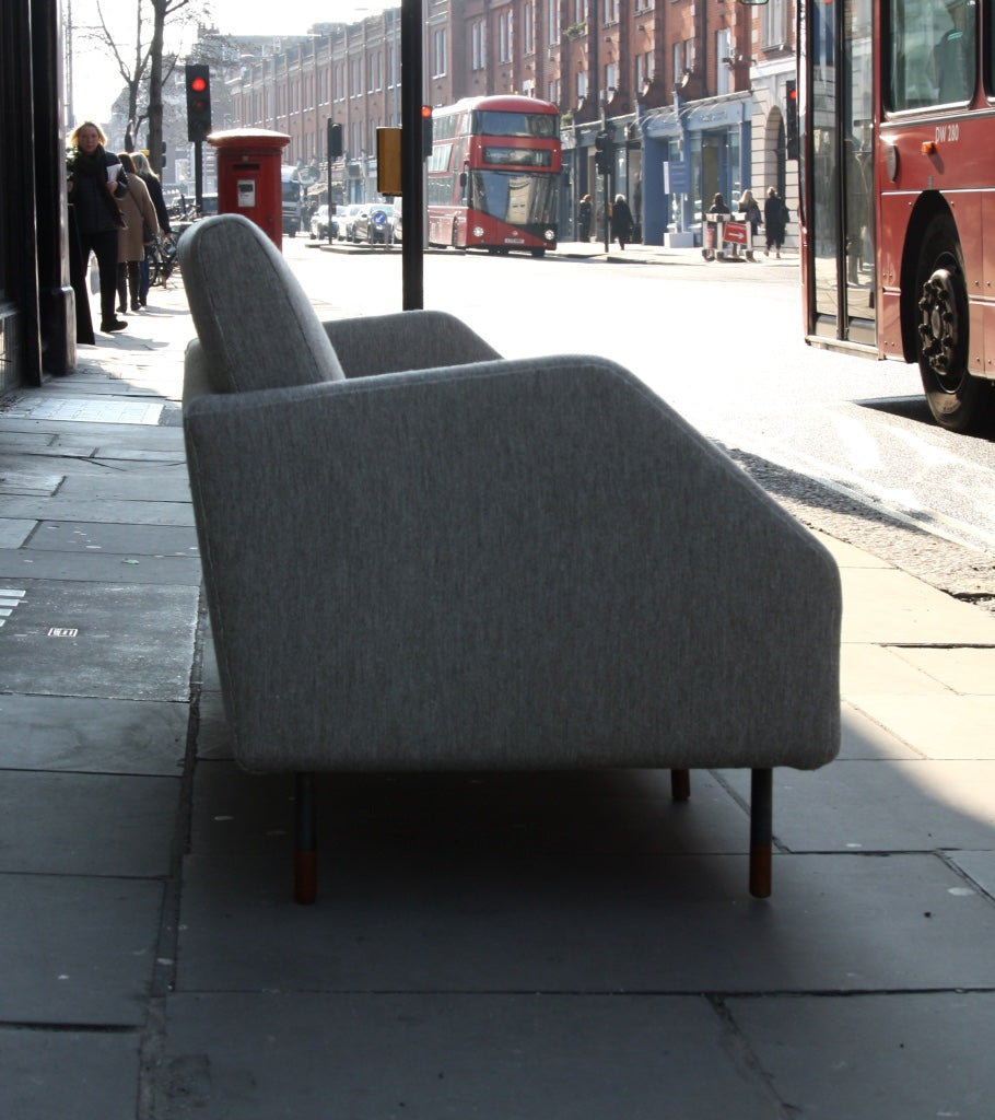 Three Seater Sofa Finn Juhl  - Image 7