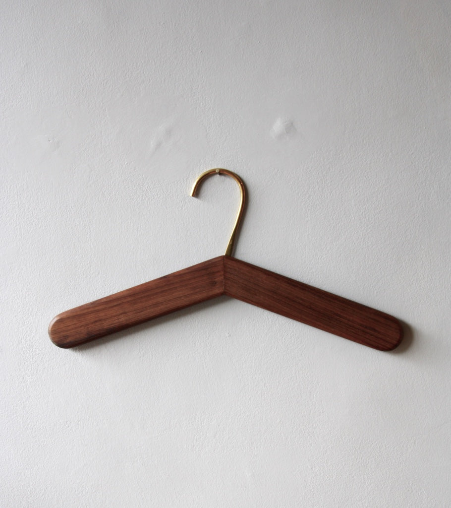 Walnut Hanger Mod. 4650 Carl Auböck - Image 1