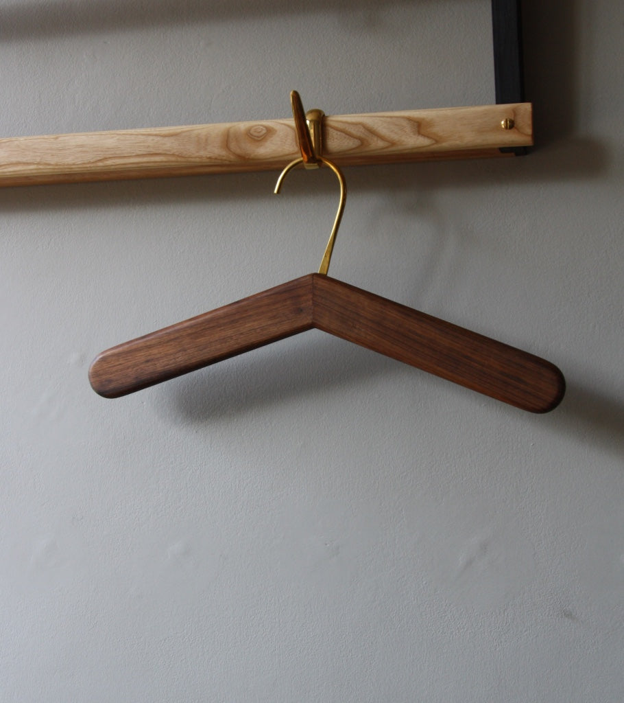 Walnut Hanger Mod. 4650 Carl Auböck - Image 2