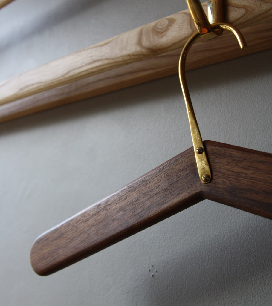 Walnut Hanger Mod. 4650 Carl Auböck - Image 7